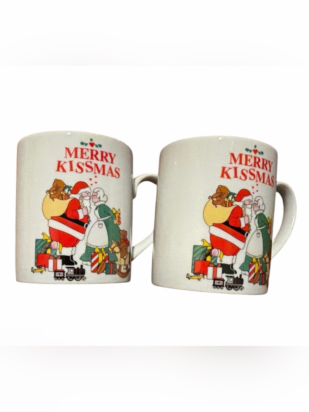 Holiday 'Merry Kissmas' Santa Mug Set - White and Red